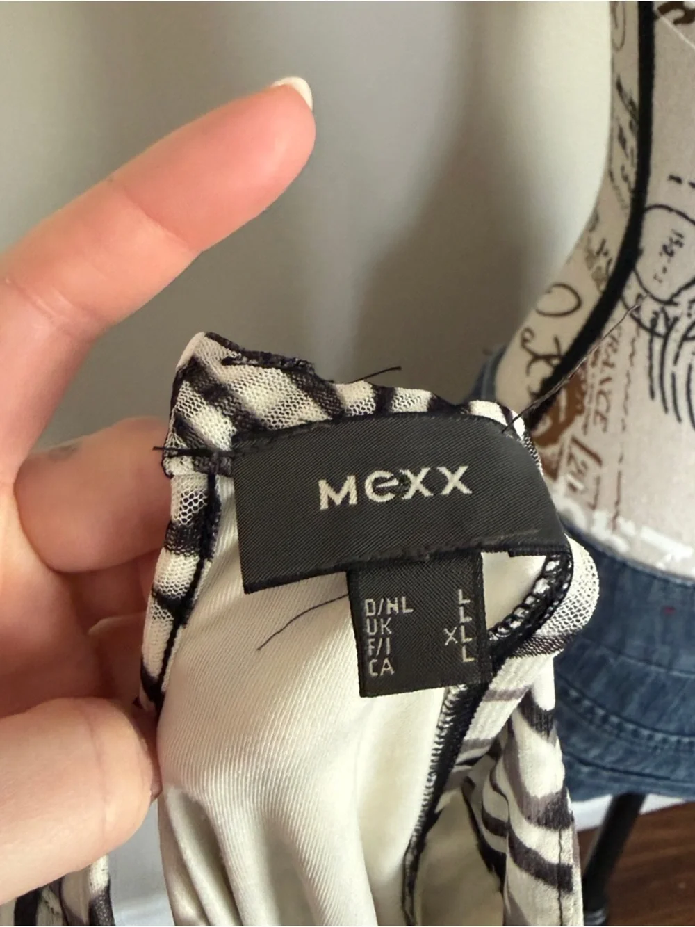 Y2K Mexx high neck sleeveless zebra print top - Picture 8 of 9